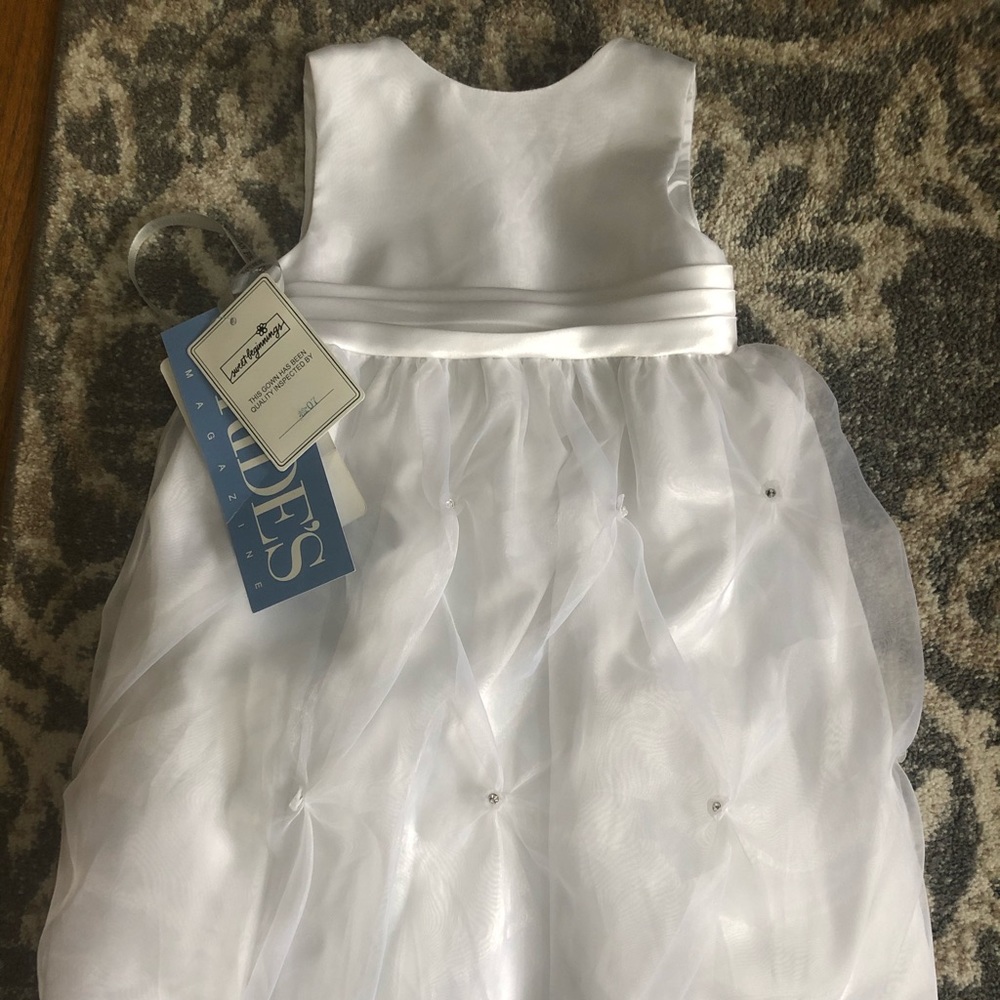 Little girls dress for wedding. Never worn.